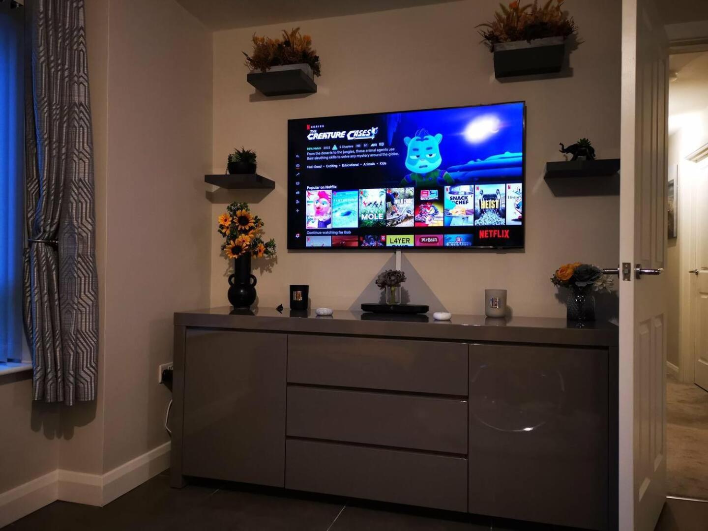Belfast Central 2 Bedroom Luxurious Modern Stay Exterior photo